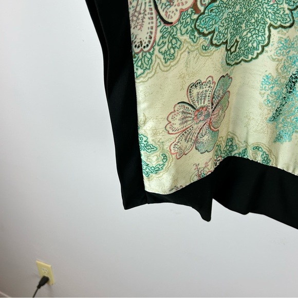 Zac & Rachel Floral Print Women's Top - Green and Black Size Large - Picture 5 of 8